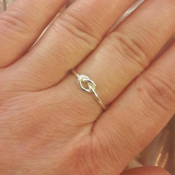 Sterling Silver Knot Ring .925 - Picture 2 of 5